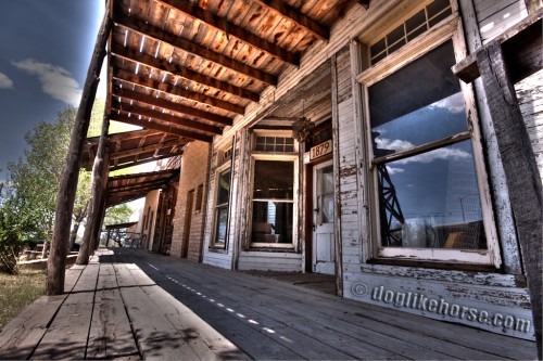 Old Pharmacy porch, Tombstone IMG 7402 3 4 500x333 Tombstone and Bisbee