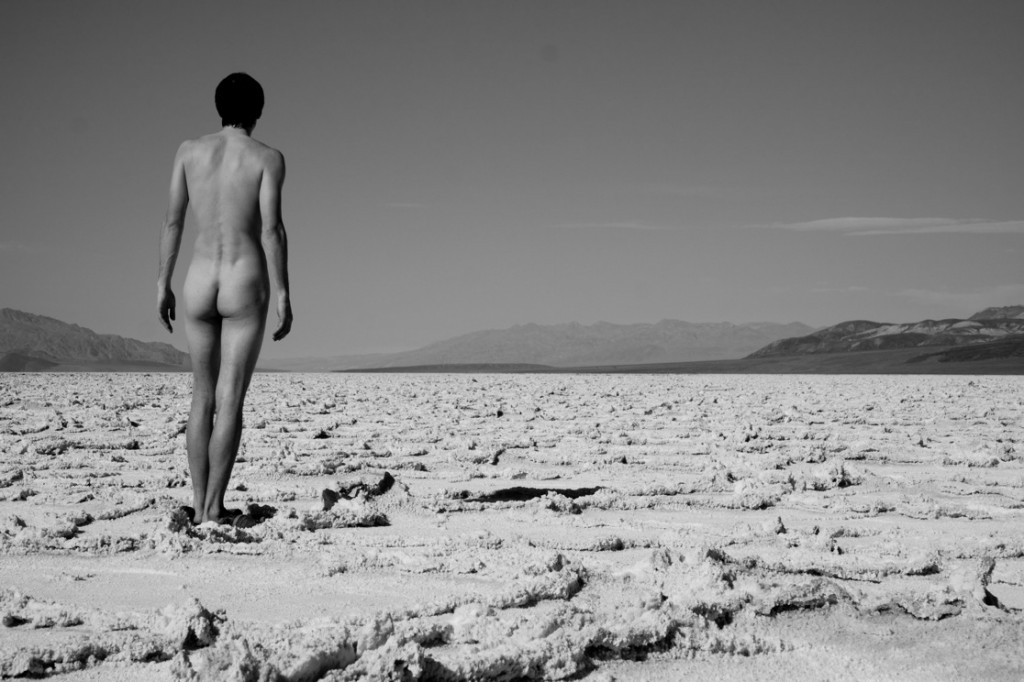 naked walk in badwater 1024x682 Death Valley
